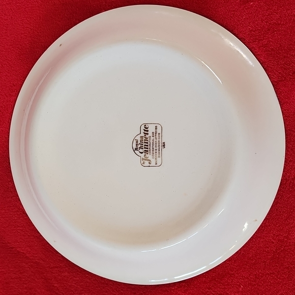 Royal China Jeannette Pie Plate. USA - Picture 6 of 12